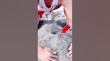 Anh chàng phát hiện vị trí cát nhô lên tại bãi biển và cái kết 🫠 #shorts