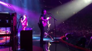 On Stage Queen Adam Lambert - Dont Stop Me Now