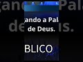 pregando a palavra de Deus.