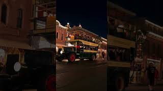 Disneyland:  Tiny Bubbles on Mainstreetdisneylandtinybubblesdisneyshortfunfunnyfunnyvideofun