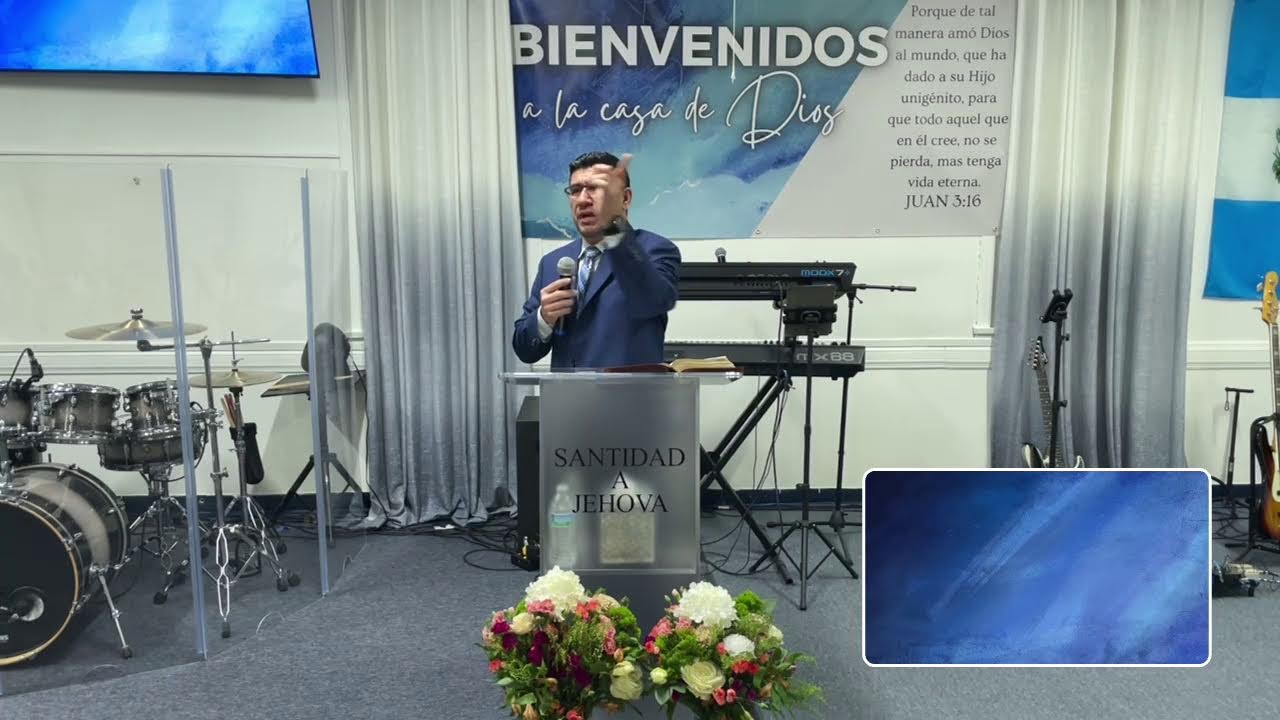 Dios les bendiga grandemente, sean todos bienvenidos a este culto de ...