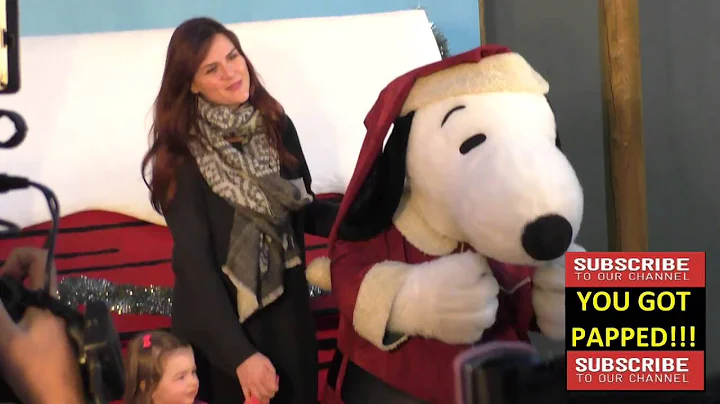 Sara Rue at the Knott's Berry Farm's Countdown To ...