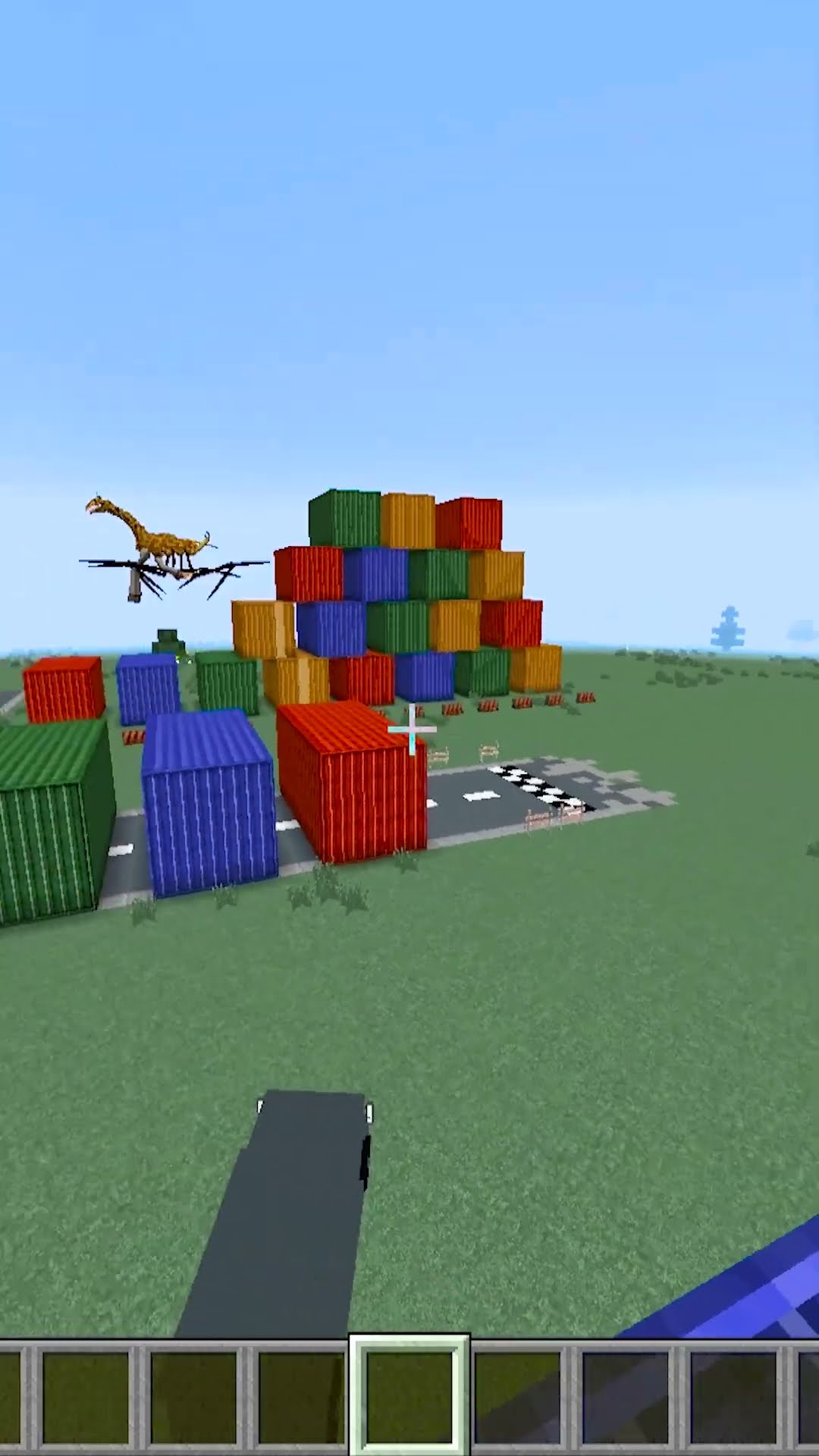 НА КАКОЕ РАССТОЯНИЕ ПРЫГНЕТ ЖИРАФ ИЗ ЗООЧУЗИС #Shorts