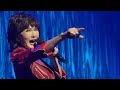 🎉🔥山本リンダ74歳、歌手生活60周年コンサートで伝説のヘソ出しルック&美脚披露💃✨