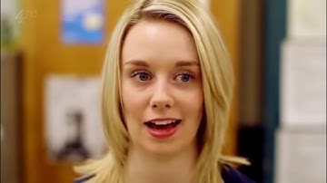 The undateables sarah y michael Trailer