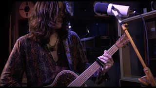 Tyler Bryant & The Shakedown - 