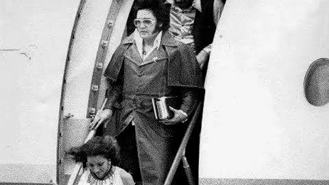 A Talk About Elvis Presley - Mindi Miller talks ab...