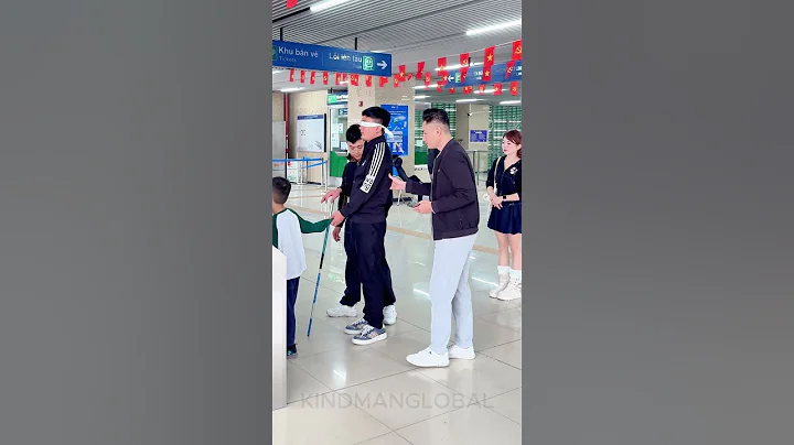 One Simple Gesture… One Line That Chose Kindness #KindManGlobal #KindnessMatters #HumanMoments