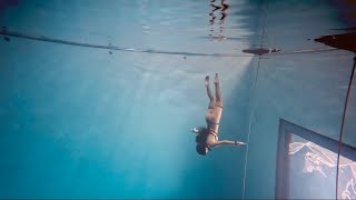 No Fin Dive Down To A Pumpkin Carriage Underwater