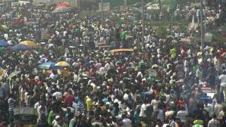 Thousands protest in Nigeria in ongoing fuel strike