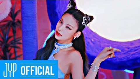 ITZY - B[OO]M BOX Official MV