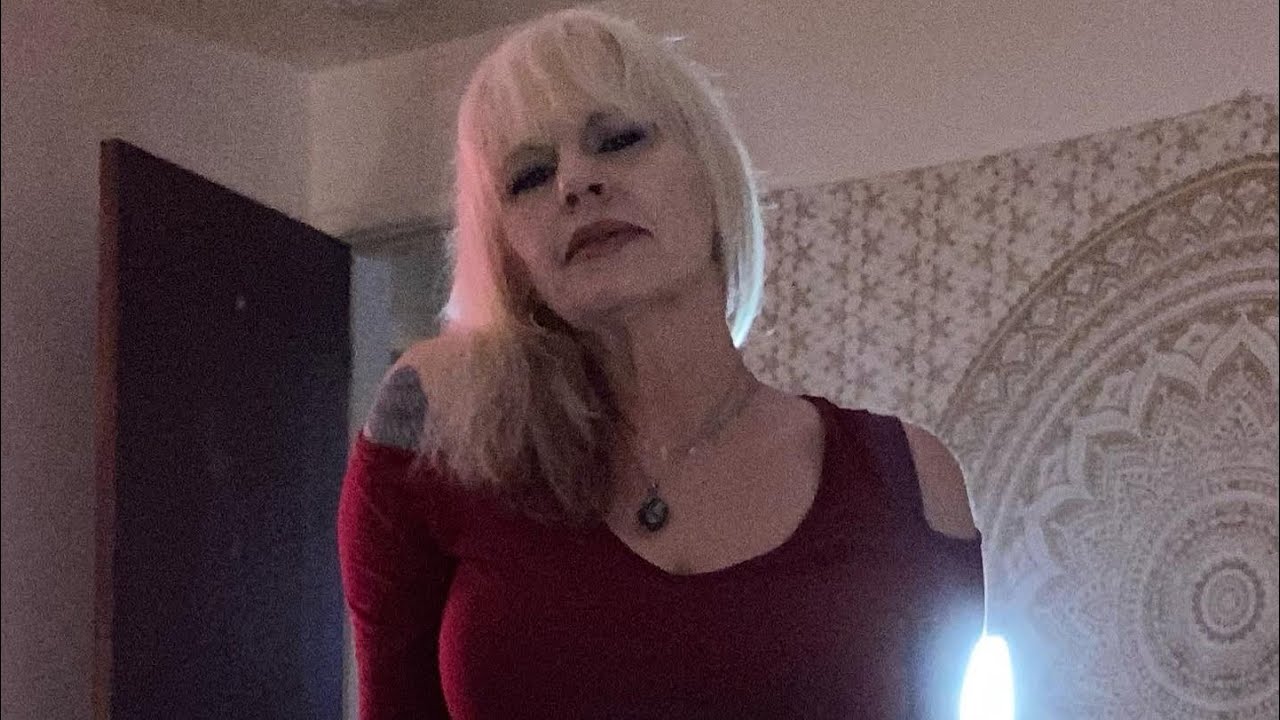 PISCES THEY DID THIS ON PURPOSE!(3AM READING)LEFT YOU OUT CALLED YOU NEEDY! A FRIEND COMES TO HELP!