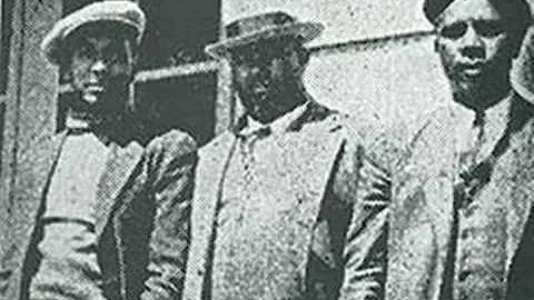 Roots of Blues -- The Mississippi Sheiks Sitting O...