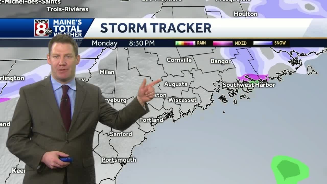 Snow Showers Tuesday Night - YouTube