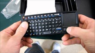 Visiontek Candyboard Mini HTPC Touchpad Keyboard Unboxing & First Look Linus Tech Tips