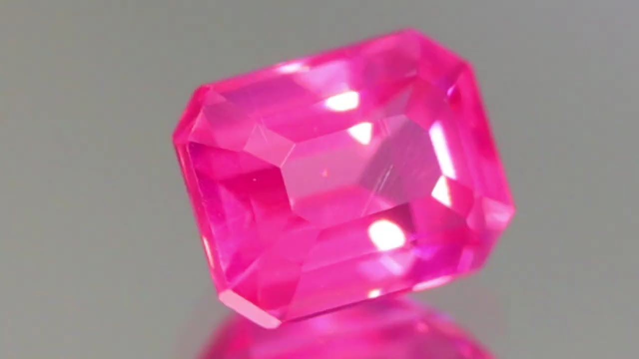 天然スピネル 0.46ct 【Hot Neon Pink】タンザニア・マヘンゲ