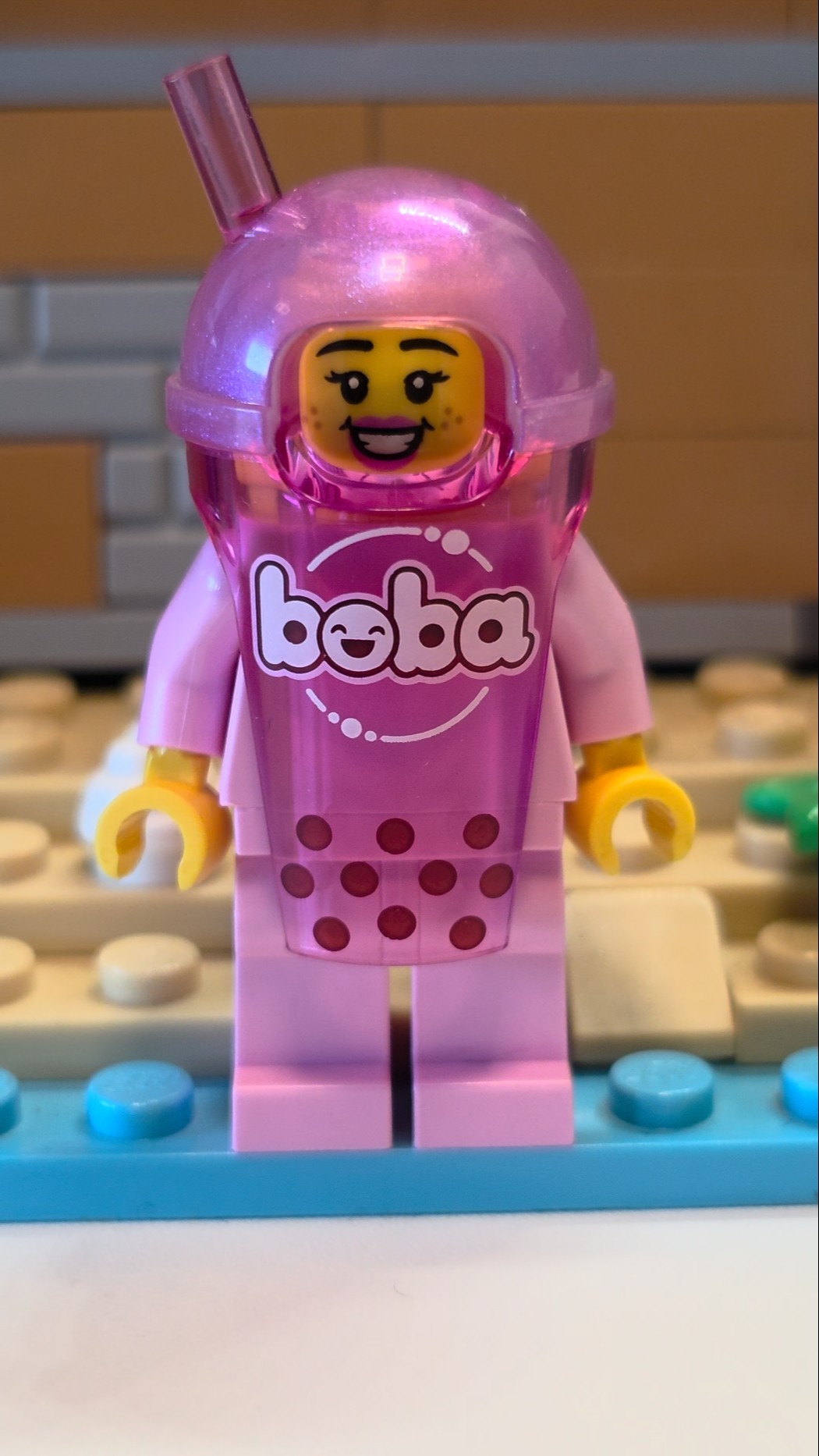 LEGO 71052 Minifigures Series 29:Boba Cup Fan - YouTube