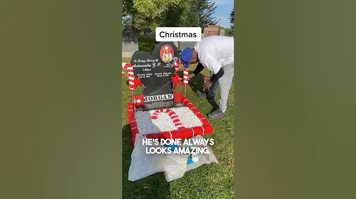 This dad decorates his daughter’s grave for Christmas ever year ❤️