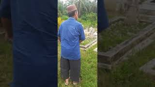 Ayahanda Tercinta Ziarah Kemakam Atok Sama Enek