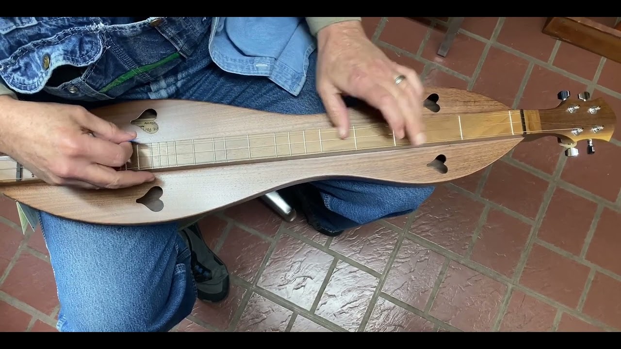 McSpadden 4FH26WW mountain dulcimer - YouTube