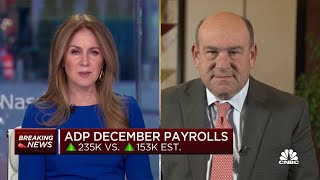Job market shows unexpected strength in ADP December payroll report screenshot 5