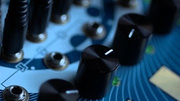 Mountains in Dusk 暮岑