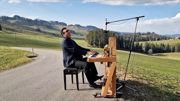 SWITZERLAND GOT SWING - Nico Brina plays a jazzy swingin