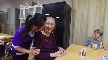 Một ngày làm việc của điều dưỡng viên tại Nhật Bản