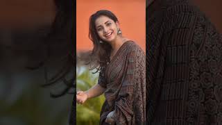 Sayali Sanjeev Simple But Beautiful Look