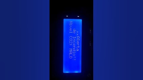 PRUEBA DE LCD CON SENSOR DE CO2 (MQ-135) Y PIC18F4550