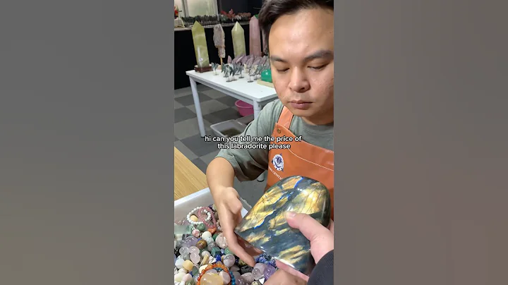 What?! Same crystal, different price every time?? #crystalwholesaler #labradorite #crystalshop