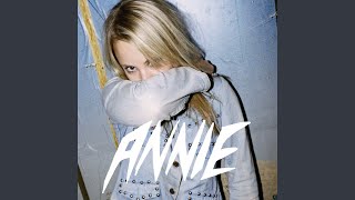 Video thumbnail of "Annie - Heartbeat"