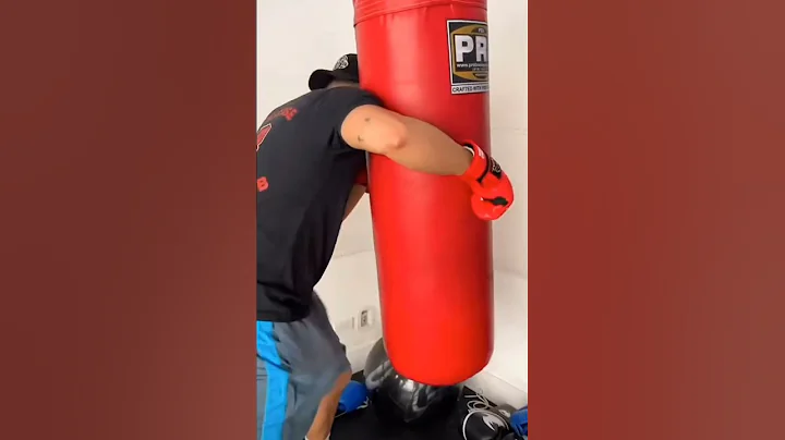 boxing prank #pranks #boxing #boxingtraining #prankvideo #funny #funnyvideo #funnyshorts #shorts
