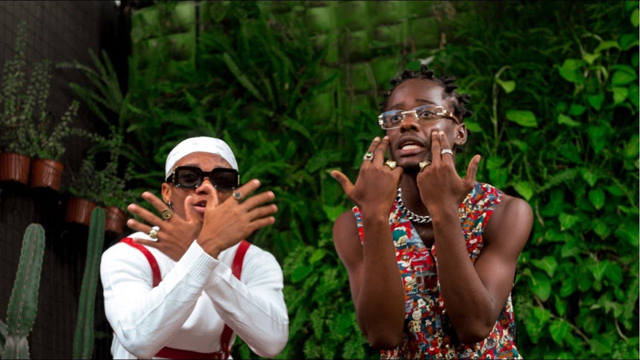 Tonton D Jay , Kidi , Playaz - Yawa remix ( Official Video) di YouTube