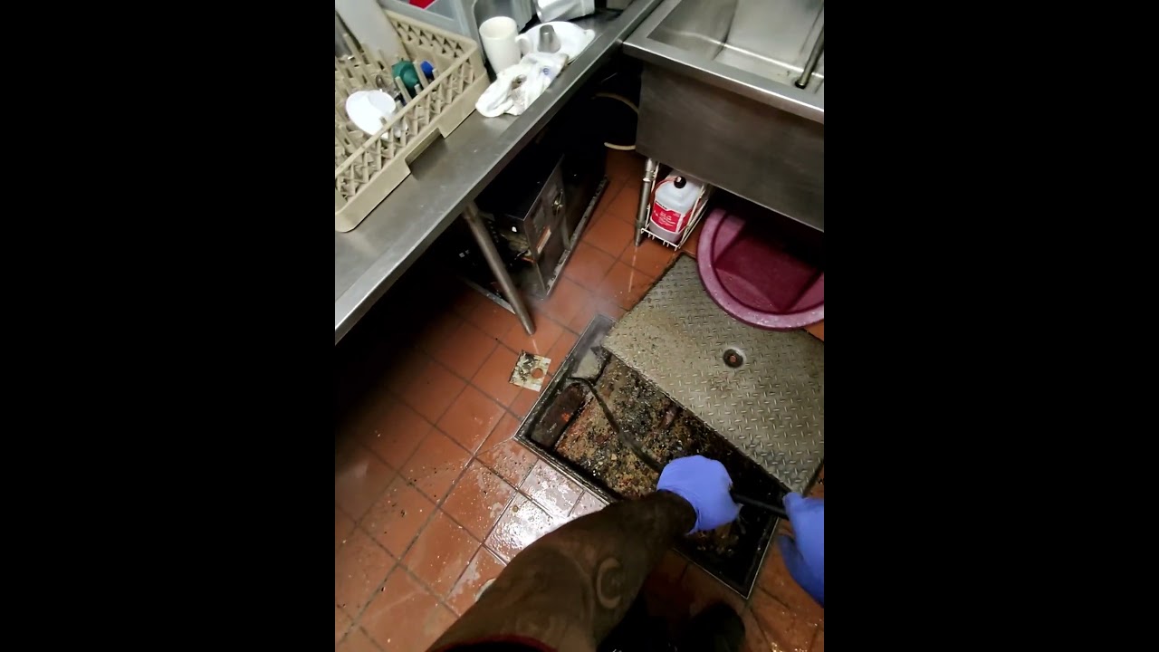 Emergency drain cleaning 