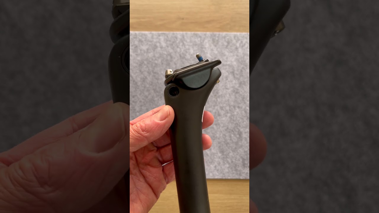 Rovalアルピニスト シートポスト 300mm Roval Alpinist Seatpost (300 mm x 27.2 mm) #specialized