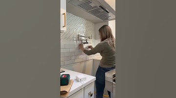 How to DIY Your Backsplash (I promise it’s easier than you think 😉)