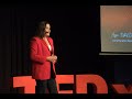 Bir ülkeden diğerine yüzmek, sınırların ötesinde | Aysu Türkoğlu | TEDxIzmirUniversityofEconomics