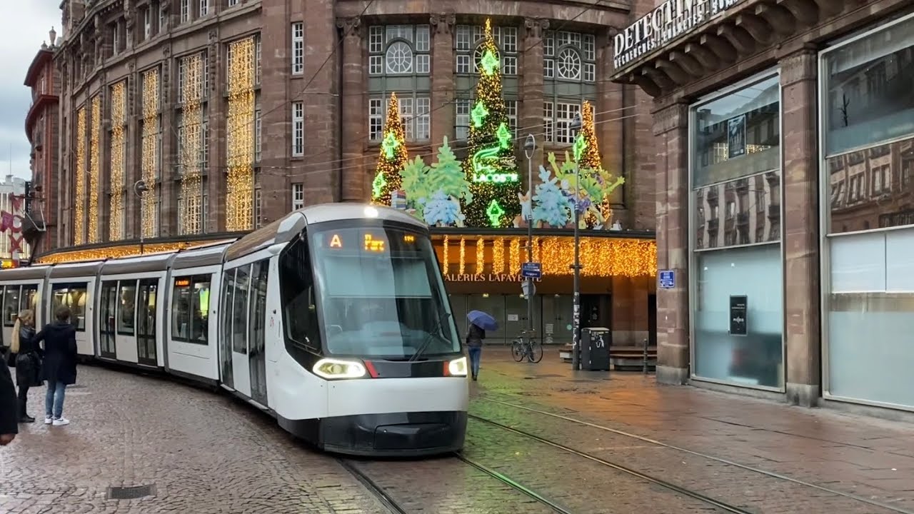 The Strasbourg tram the day after Christmas🎄
