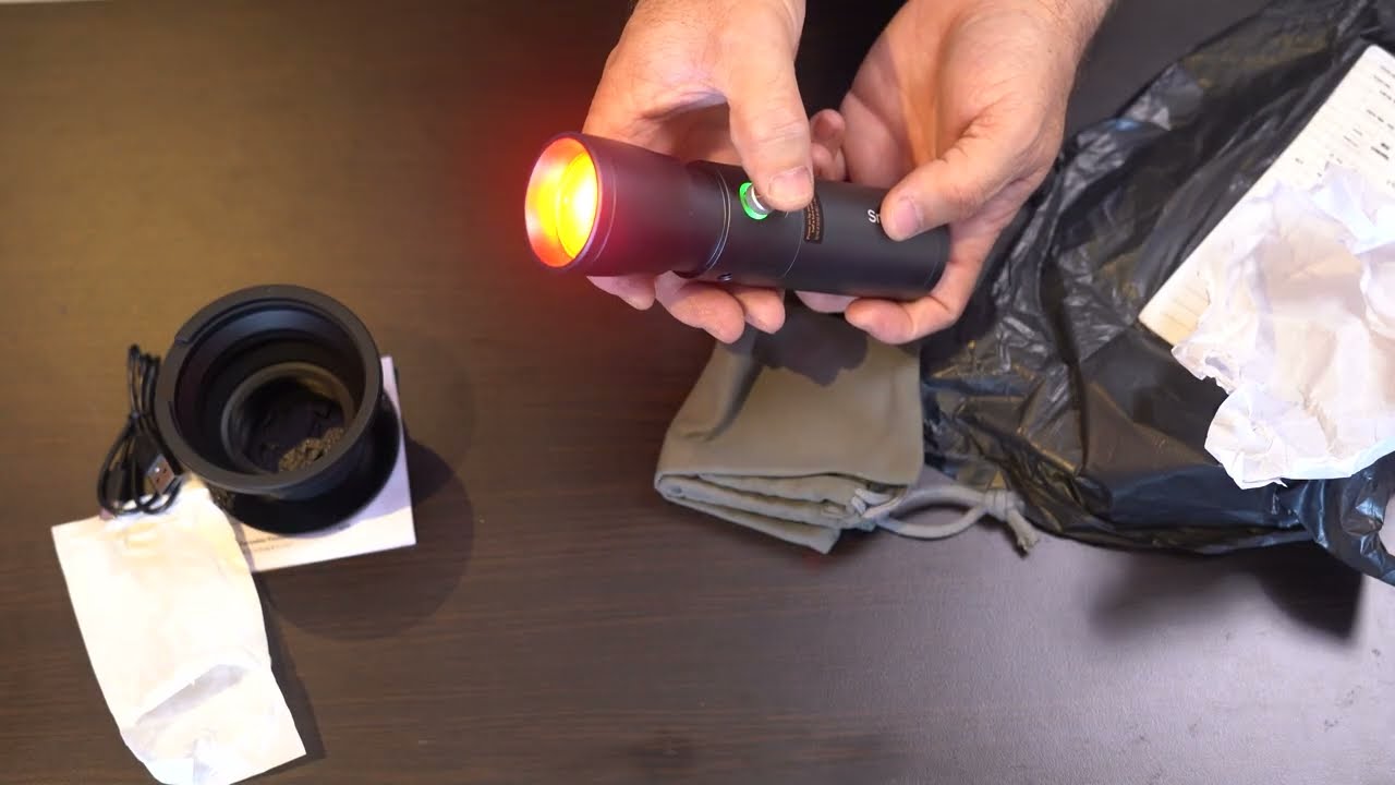 SmallRig 4634 RF 10C - Lampa Video LED Portabila 10W  RGB ||  Unboxing