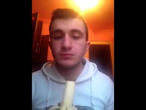 ვიდეო: როგორ ვჭამოთ ბანანი