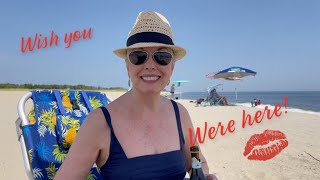 HOW TO TIE A SARONG -  Kerry-Lou takes it to the beach!