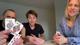 "31" an easy and enjoyable card game. Fun with the Family are showing you how to play it! screenshot 3