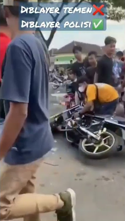geber geber motor di tendang polisi #shorts  #viralshorts
