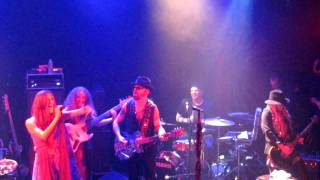 Joss Stone, Dave Stewart, Orianthi, Tal Wilkenfeld live at The Troubadour