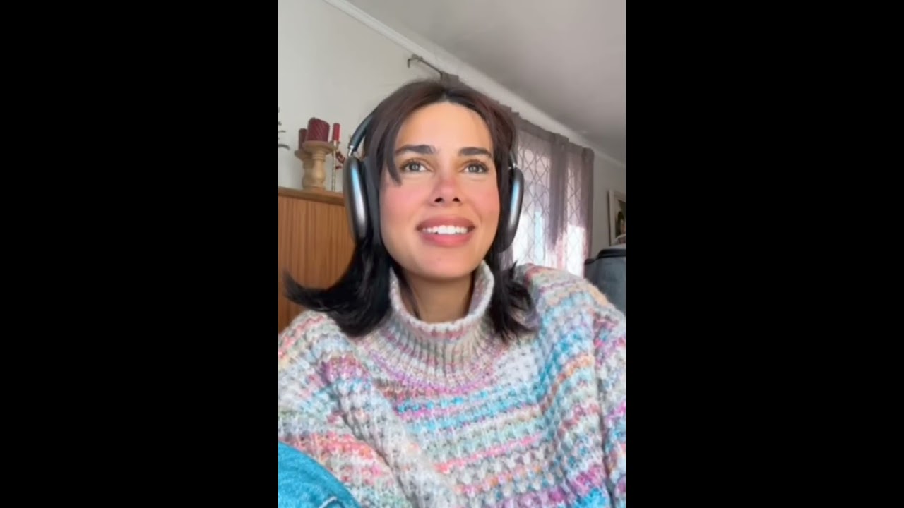 #live كارولين