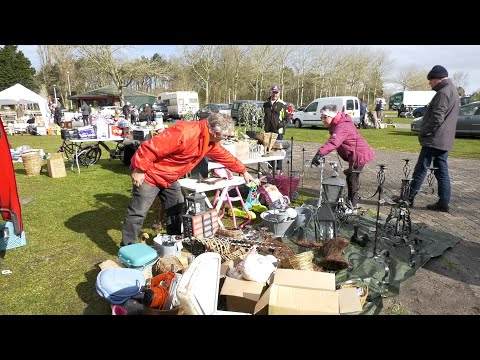 Kofferbakmarkt Donkere Duinen weer van start