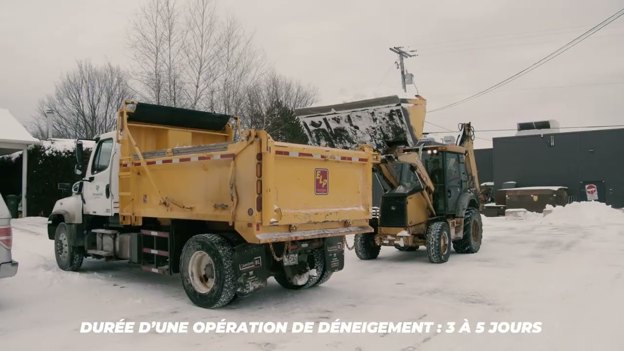 Dégager la neige à la main : un jeu d'enfant - Debrunner Metallservice AG