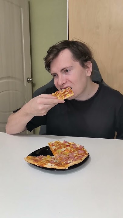 Готовая пицца 🍕 за 199 рублей/ Di manchini со вкусом ассорти - YouTube