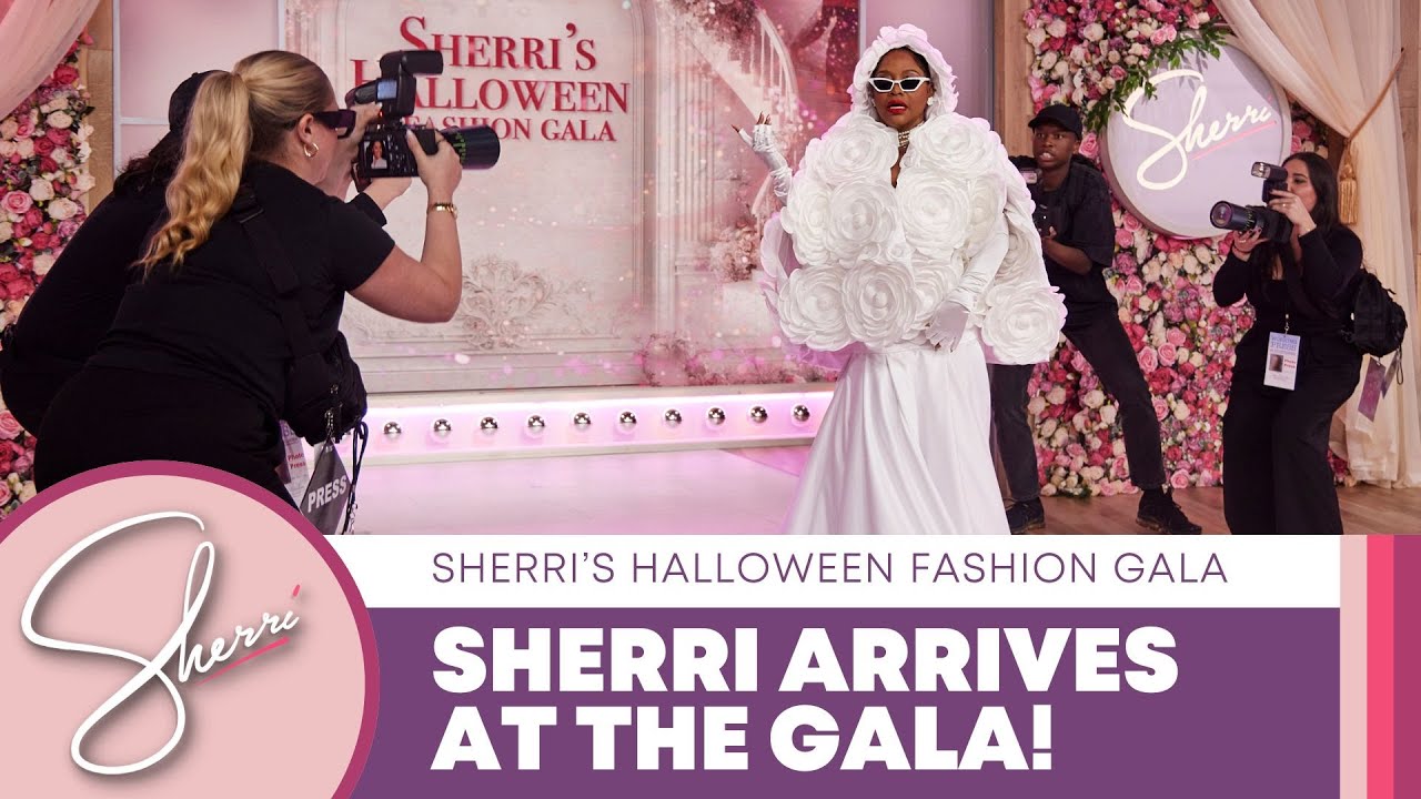 sherri-s-epic-fashion-halloween-gala-entrance-sherri-shepherd-youtube